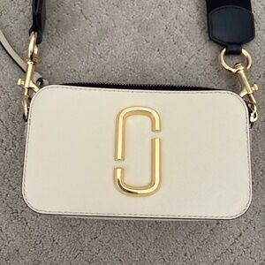 Marc Jacobs Snapshot Bag – Cream, Black & Gold Crossbody